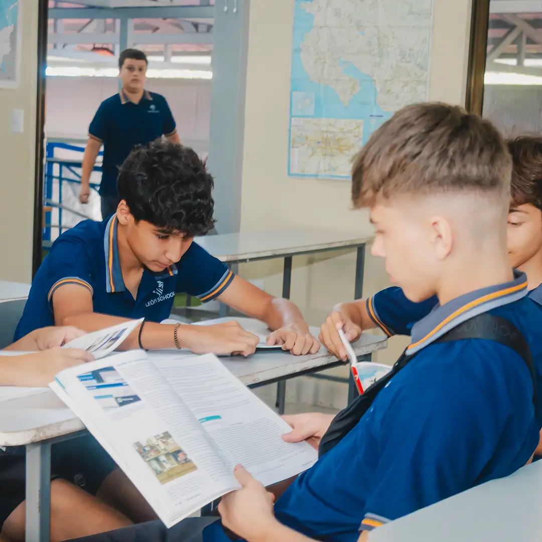 Leon School