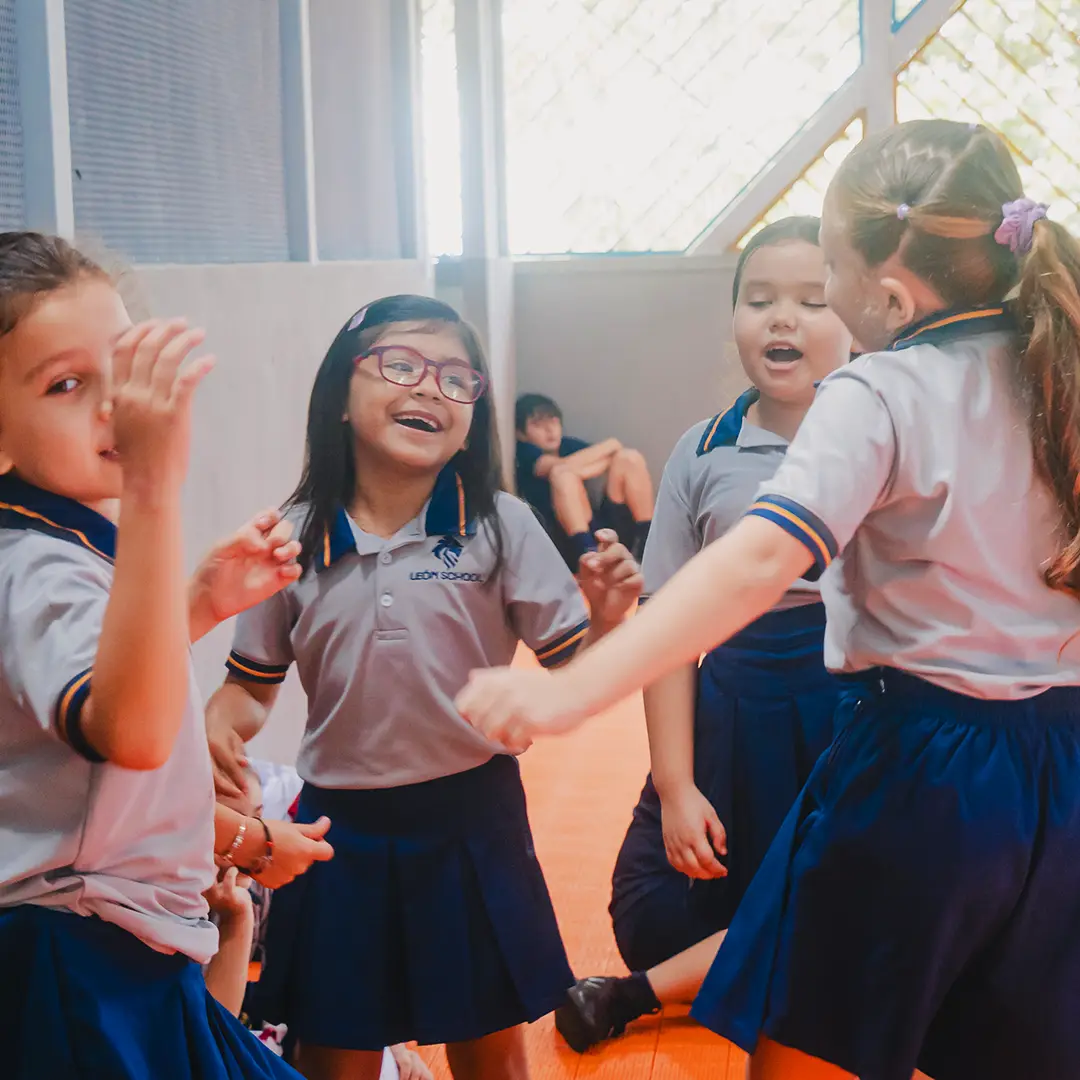 Leon School