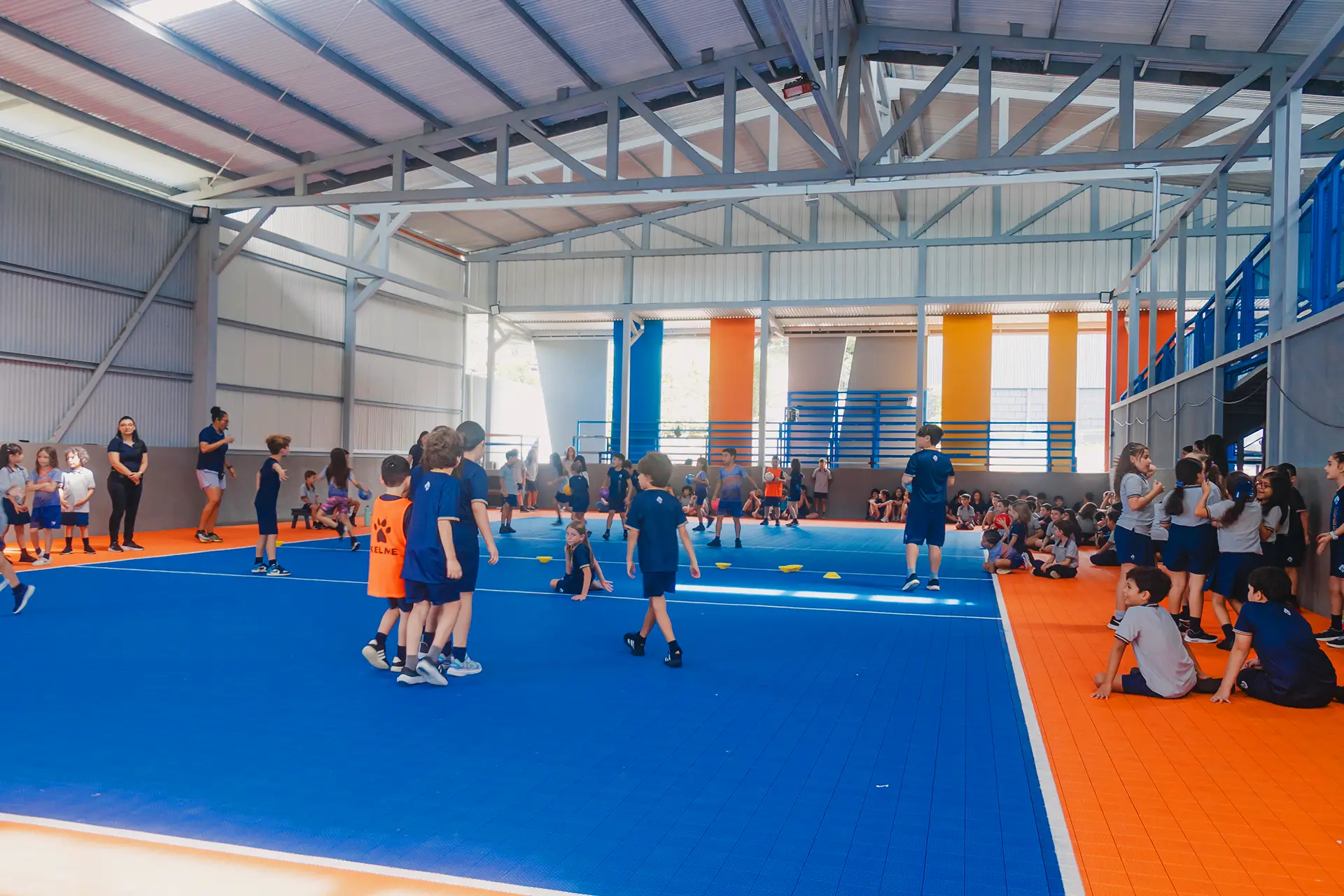 Leon School