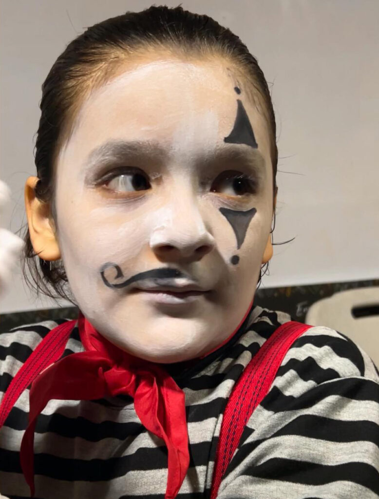 Leon School - Nicolas Campos