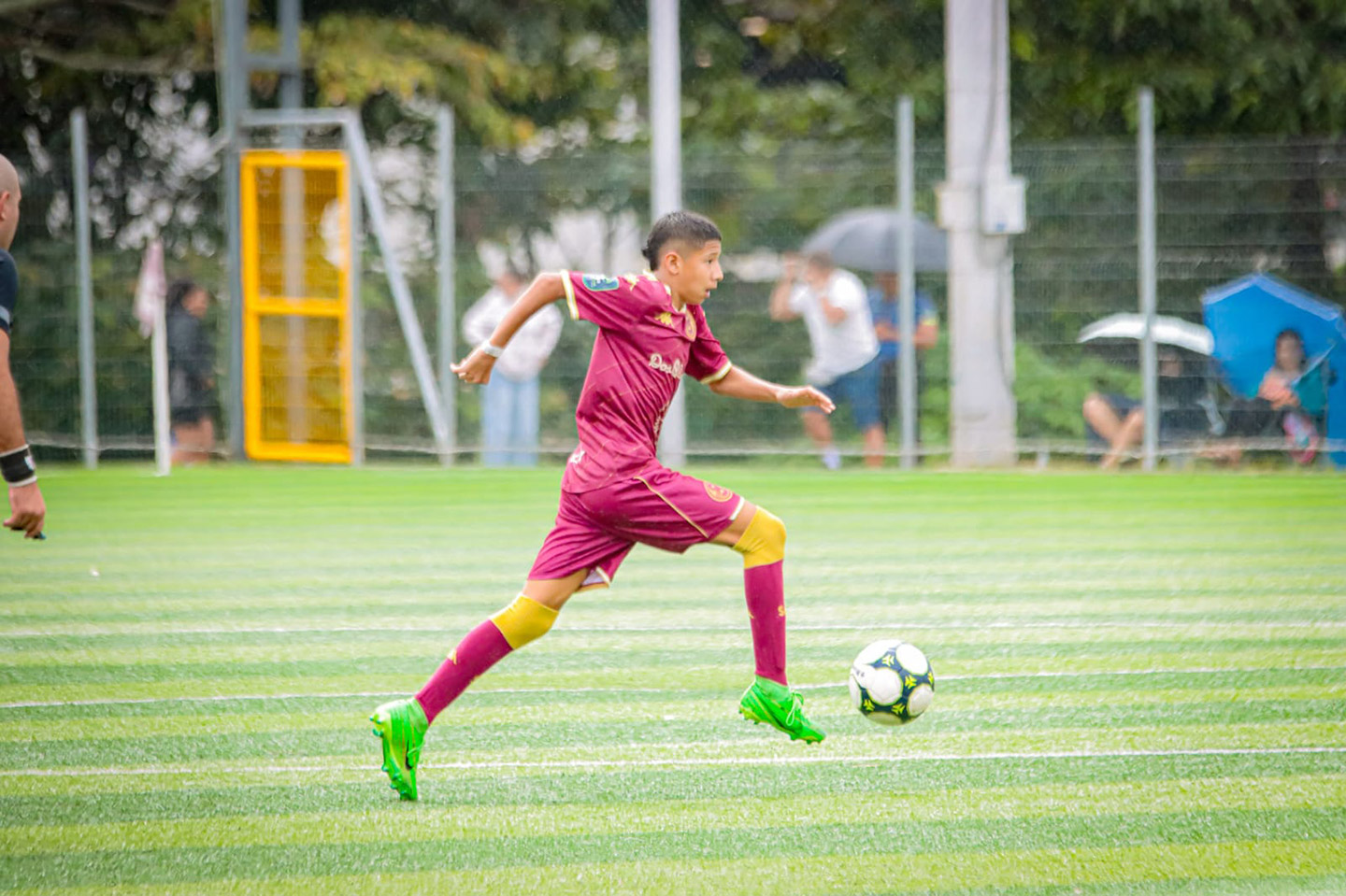 Leon School - Kristopher Barrantes